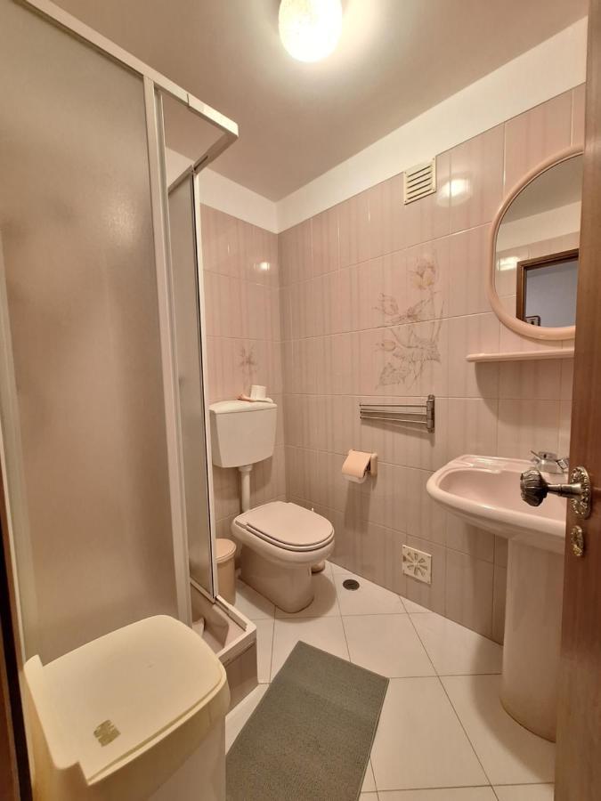 Palmeira Sol- 2 Bedrooms 300M From The Beach Ocean View Porches  Kültér fotó