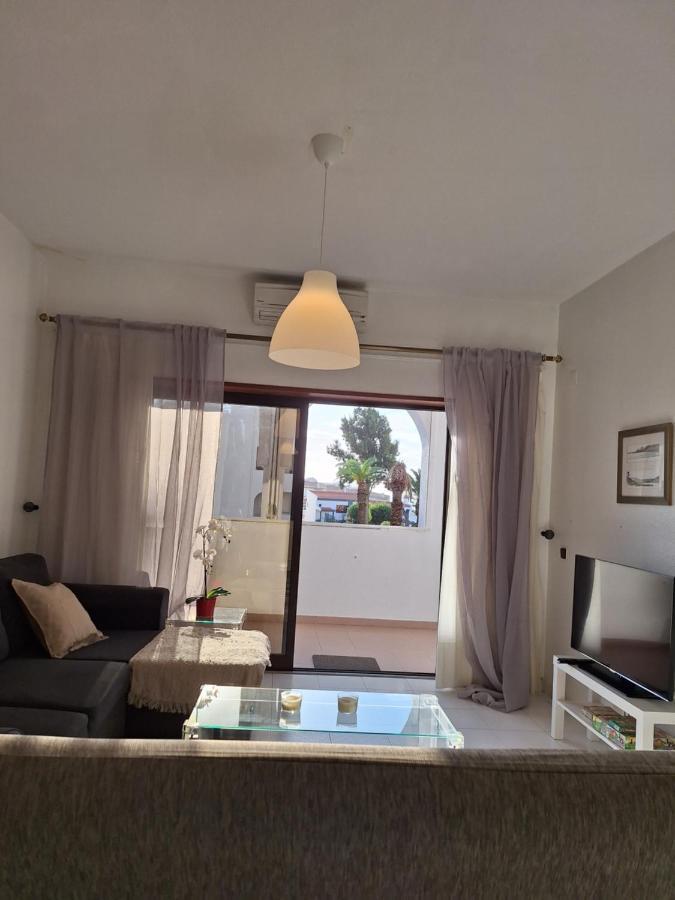 Palmeira Sol- 2 Bedrooms 300M From The Beach Ocean View Porches  Kültér fotó