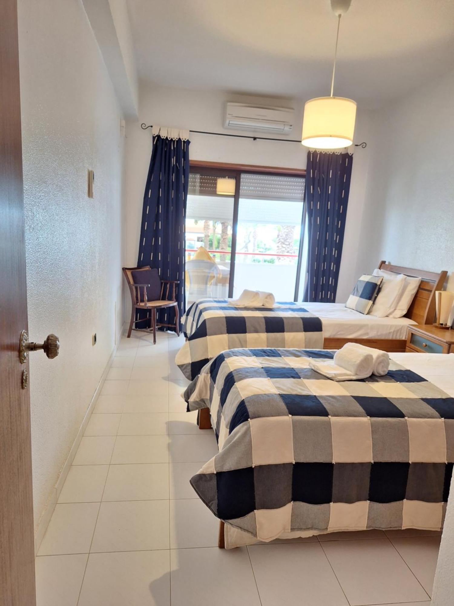 Palmeira Sol- 2 Bedrooms 300M From The Beach Ocean View Porches  Kültér fotó