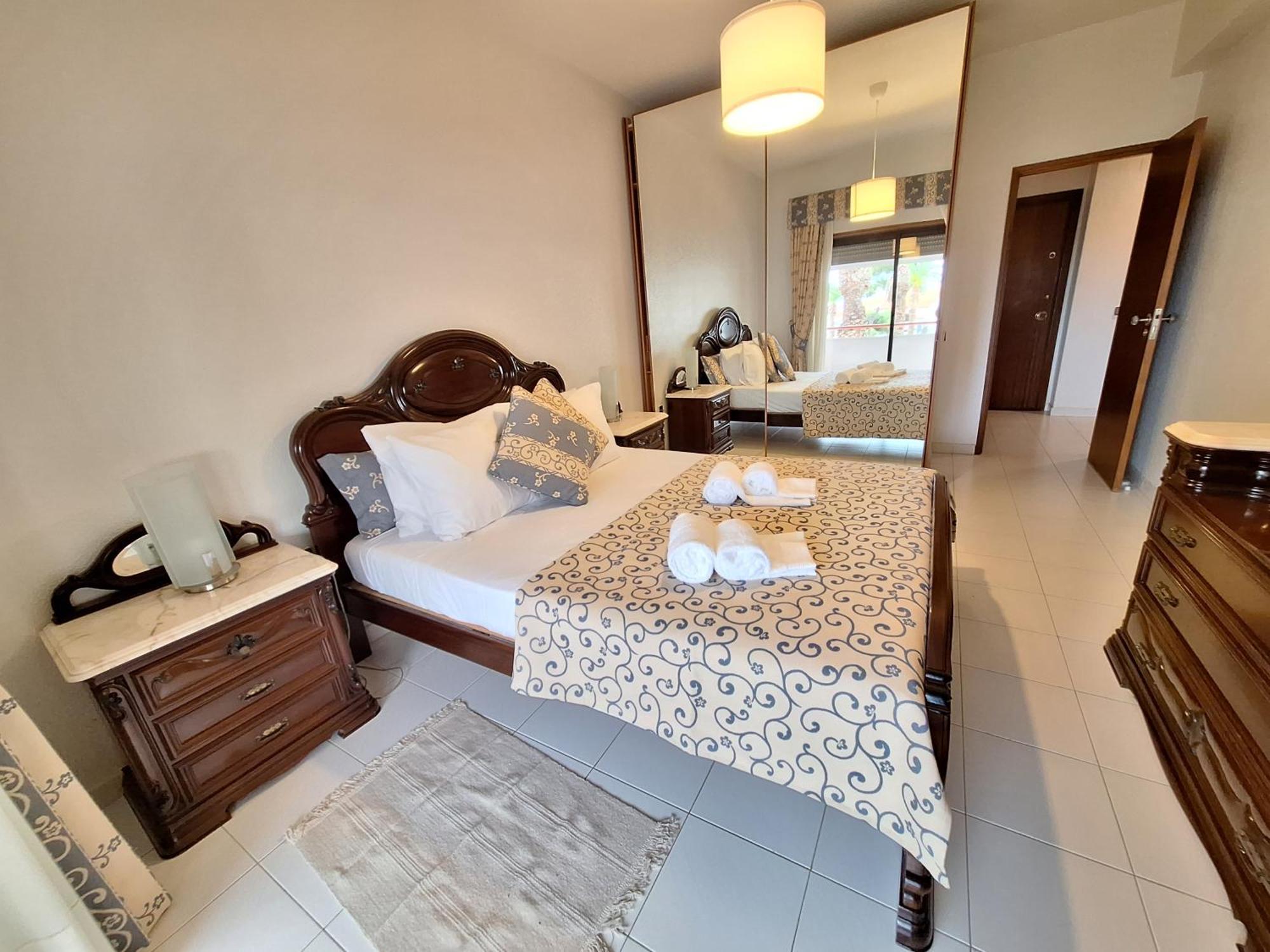 Palmeira Sol- 2 Bedrooms 300M From The Beach Ocean View Porches  Kültér fotó